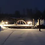 Chalet Uusi Saunamoekki Jaemsaessae, Laehellae Himosta *