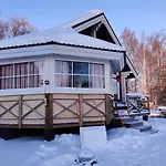 Chalet Uusi Saunamoekki Jaemsaessae, Laehellae Himosta Jämsä