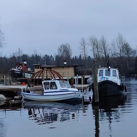 Шале Uusi Saunamoekki Jaemsaessae, Laehellae Himosta Йямся