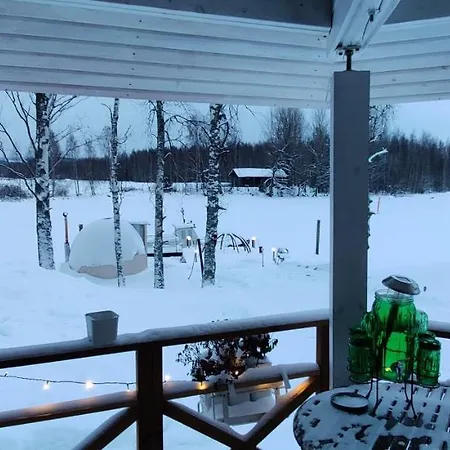 Uusi Saunamoekki Jaemsaessae, Laehellae Himosta Jämsä