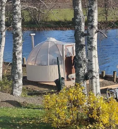 Uusi Saunamoekki Jaemsaessae, Laehellae Himosta Chalet