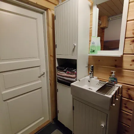 Uusi Saunamoekki Jaemsaessae, Laehellae Himosta Chalet Jamsa