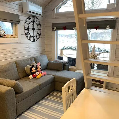 Chalet Uusi Saunamoekki Jaemsaessae, Laehellae Himosta Jamsa