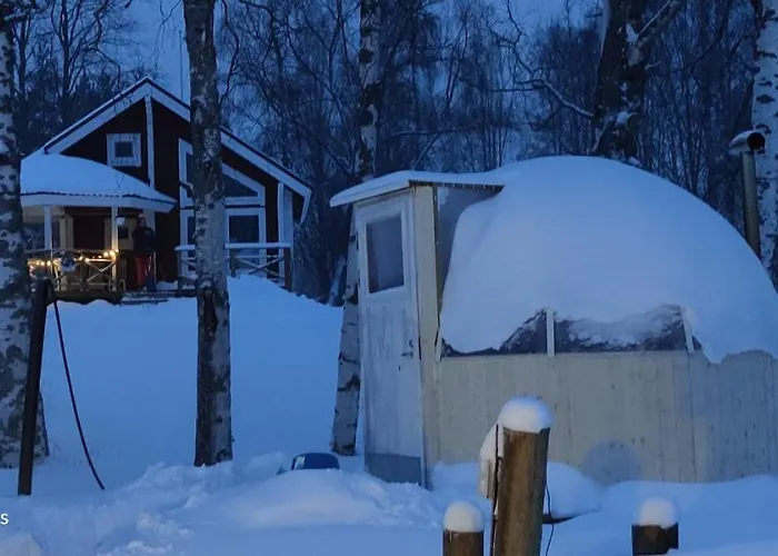 木屋 Uusi Saunamoekki Jaemsaessae, Laehellae Himosta