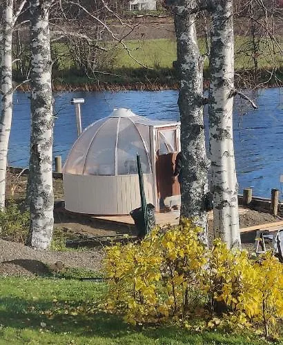 Uusi Saunamoekki Jaemsaessae, Laehellae Himosta Chalet