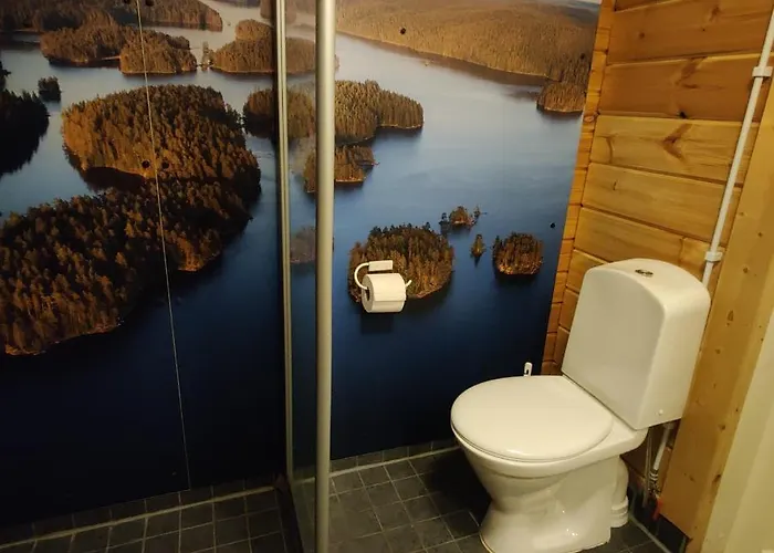 Uusi Saunamoekki Jaemsaessae, Laehellae Himosta Jämsä