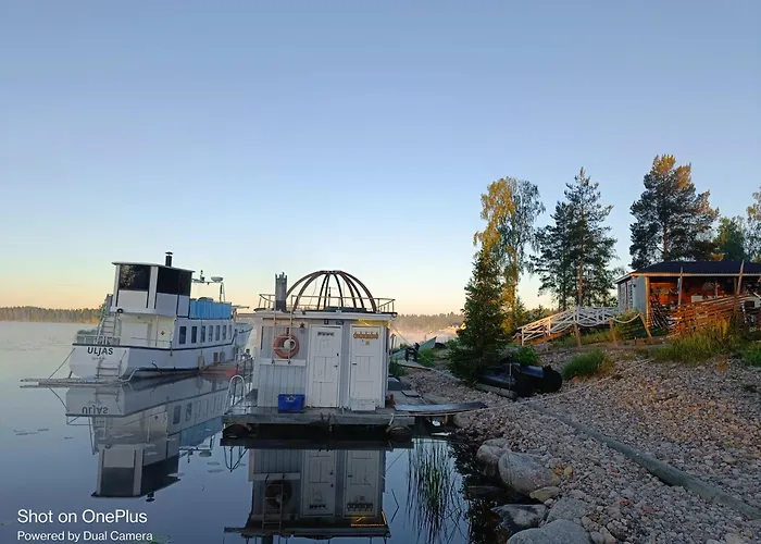 木屋 Uusi Saunamoekki Jaemsaessae, Laehellae Himosta Jämsä