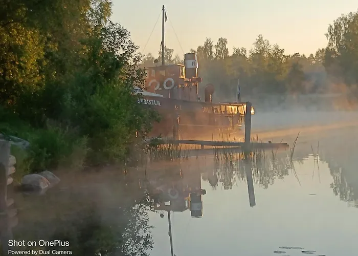Uusi Saunamoekki Jaemsaessae, Laehellae Himosta 木屋 *