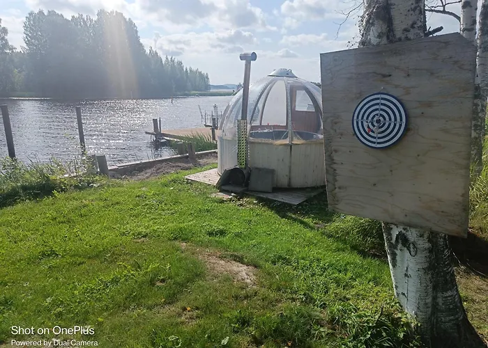 Chalet Uusi Saunamoekki Jaemsaessae, Laehellae Himosta